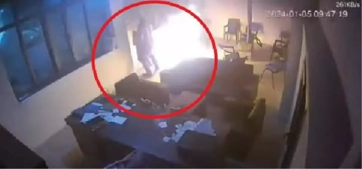 Diyarbakır'da Sobadan Çıkan Yangın Güvenlik Kamerasına Yansıdı