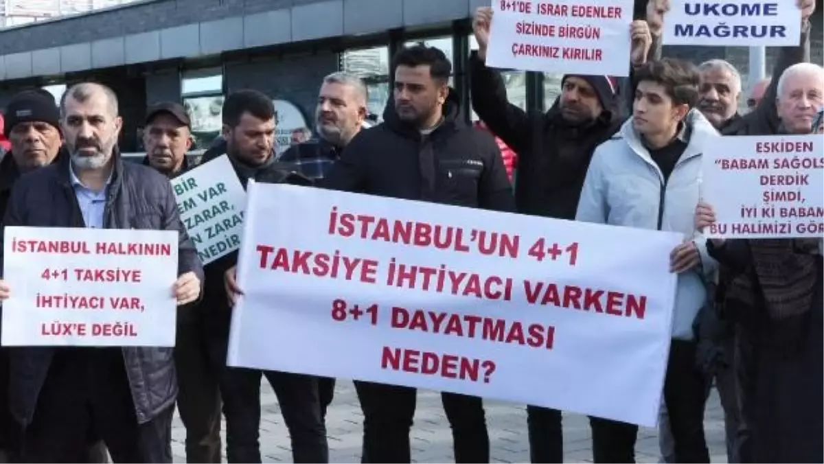 İstanbul'da minibüs dönüşümüne tepki: UKOME binasına saldırı