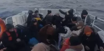 Yunanistan unsurları tarafından geri itilen 34 kaçak göçmen kurtarıldı