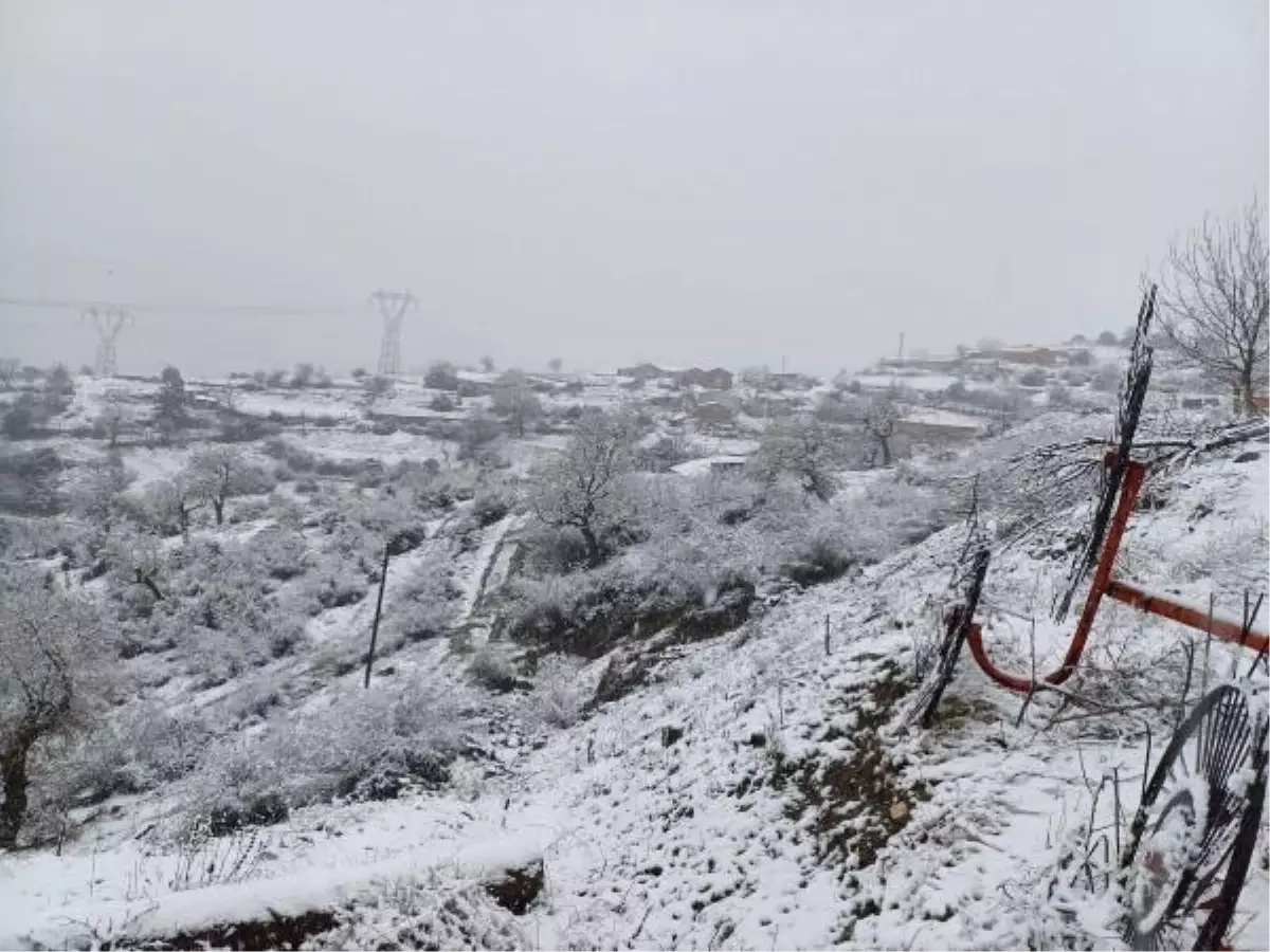 Çanakkale'nin yüksek kesimleri karla kaplandı