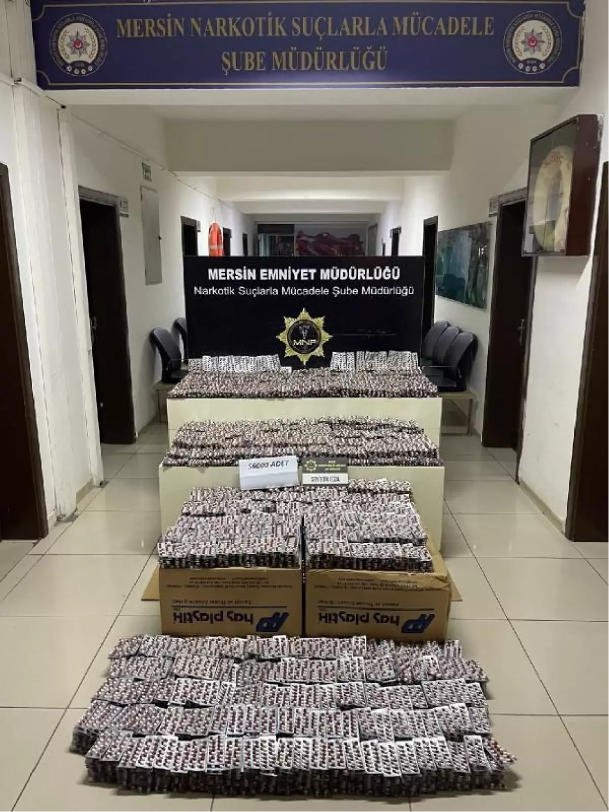 Mersin'de Otobüs Deposunda 56 Bin Sentetik Hap Ele Geçirildi