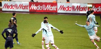 Kasımpaşa, Başakşehir'e 3-0 mağlup oldu