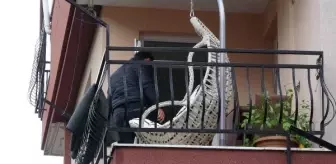 Antalya'da Balkonda Ölü Bulunan Kişi İntihar Etti İhtimali Üzerinde Duruluyor