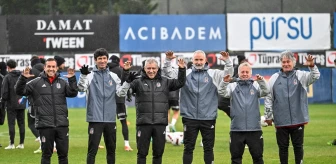 Beşiktaş'ın yeni teknik direktörü Fernando Santos ilk idmana çıktı