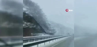 Bursa'da kar yağışı sürücülere zor anlar yaşatıyor