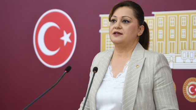 Afyonkarahisar Belediye Başkan adayı Burcu Köksal