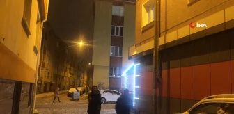 İzmir'den Eskişehir'e Gelen Üniversite Öğrencileri Kar Topu Savaşı Yaptı