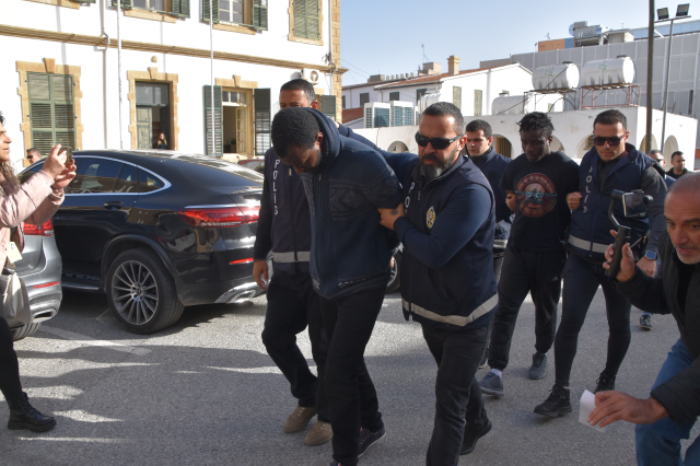 KKTC'de döviz bürosu sahibinin katil zanlılarını polise teslim eden 3 Kıbrıs Türkü tutuklandı