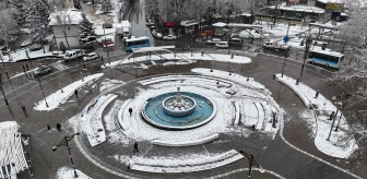 Kütahya'da Kar Yağışı Nedeniyle Ulaşım Çalışmaları Devam Ediyor