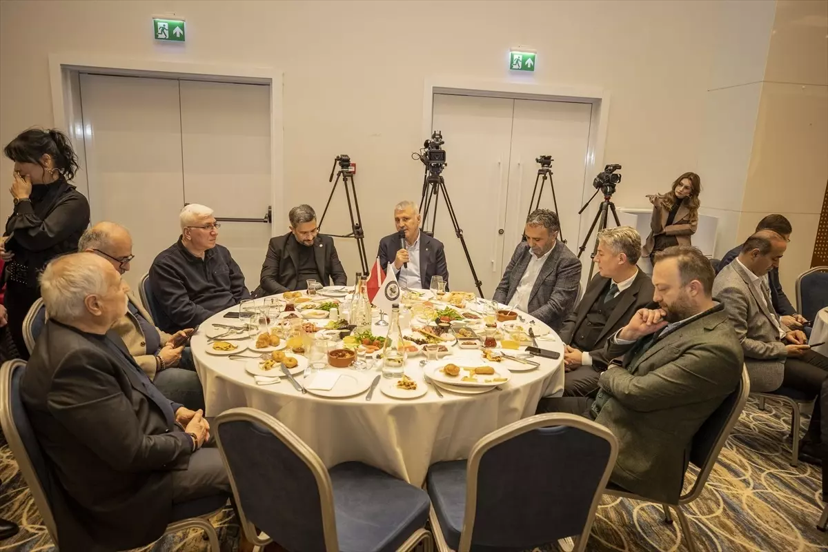 SATSO Başkanı Akgün Altuğ, Gazetecilerle Buluştu