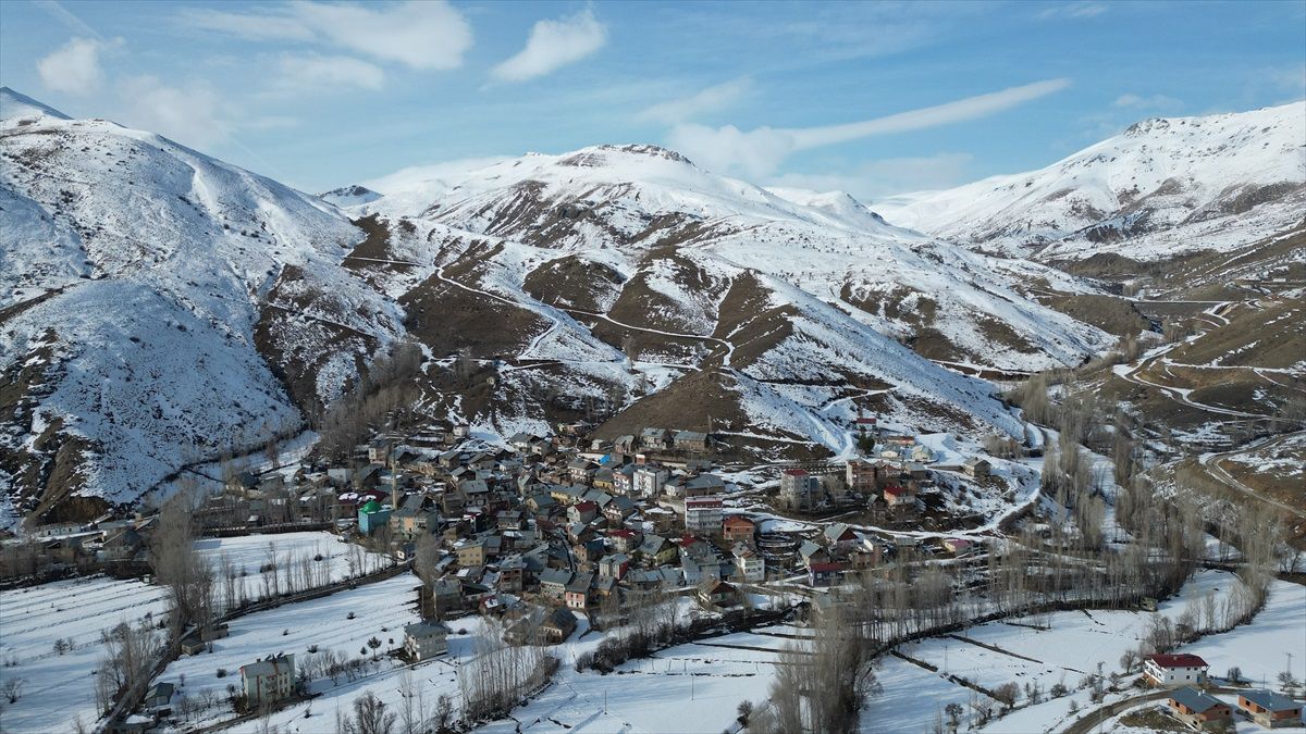 Bayburt'un Aydıntepe ilçesinde muhtar adayı köylüler tarafından kurayla belirlendi