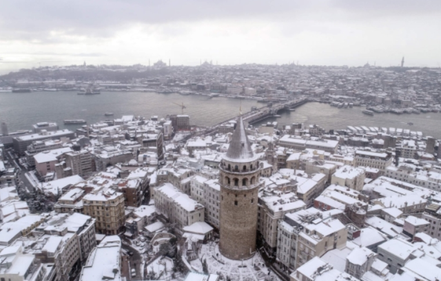İstanbul'a yarın kar mı yağacak, kar yağışı saat kaçta başlayacak?
