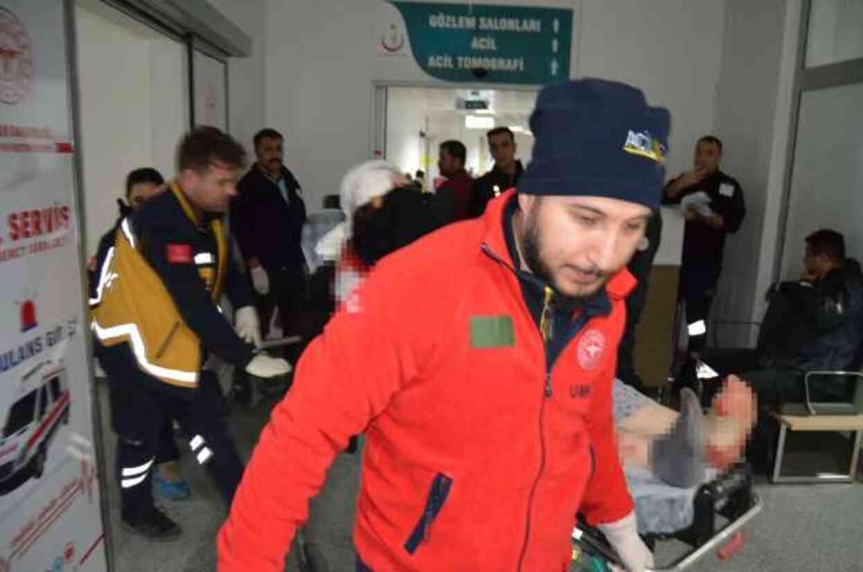 Kavga eden 40 yılık çift, vazo ile birbirini yaraladı! Kocanın sözleri pes dedirtti Kavga eden 40 yılık çift, vazo ile birbirini yaraladı! Kocanın sözleri pes dedirtti