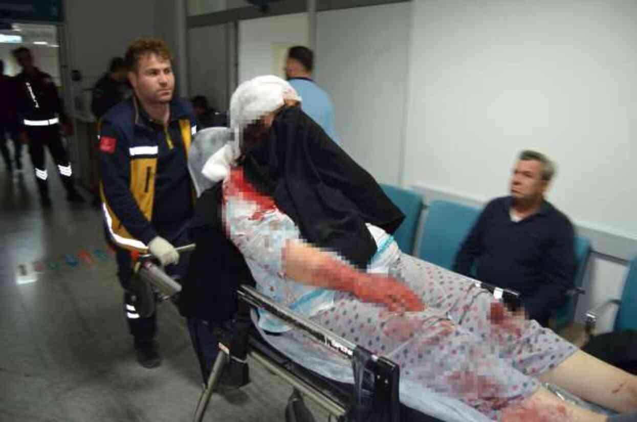 Kavga eden 40 yılık çift, vazo ile birbirini yaraladı! Kocanın sözleri pes dedirtti Kavga eden 40 yılık çift, vazo ile birbirini yaraladı! Kocanın sözleri pes dedirtti