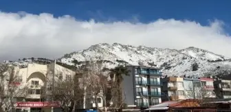 Balıkesir'in Marmara ilçesinde fırtına ve kar yağışı etkili oldu