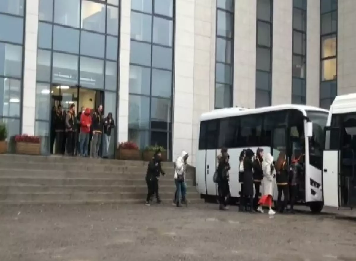 Yalova'da düzenlenen fuhuş operasyonunda 2 kişi tutuklandı, 6 kadın kurtarıldı