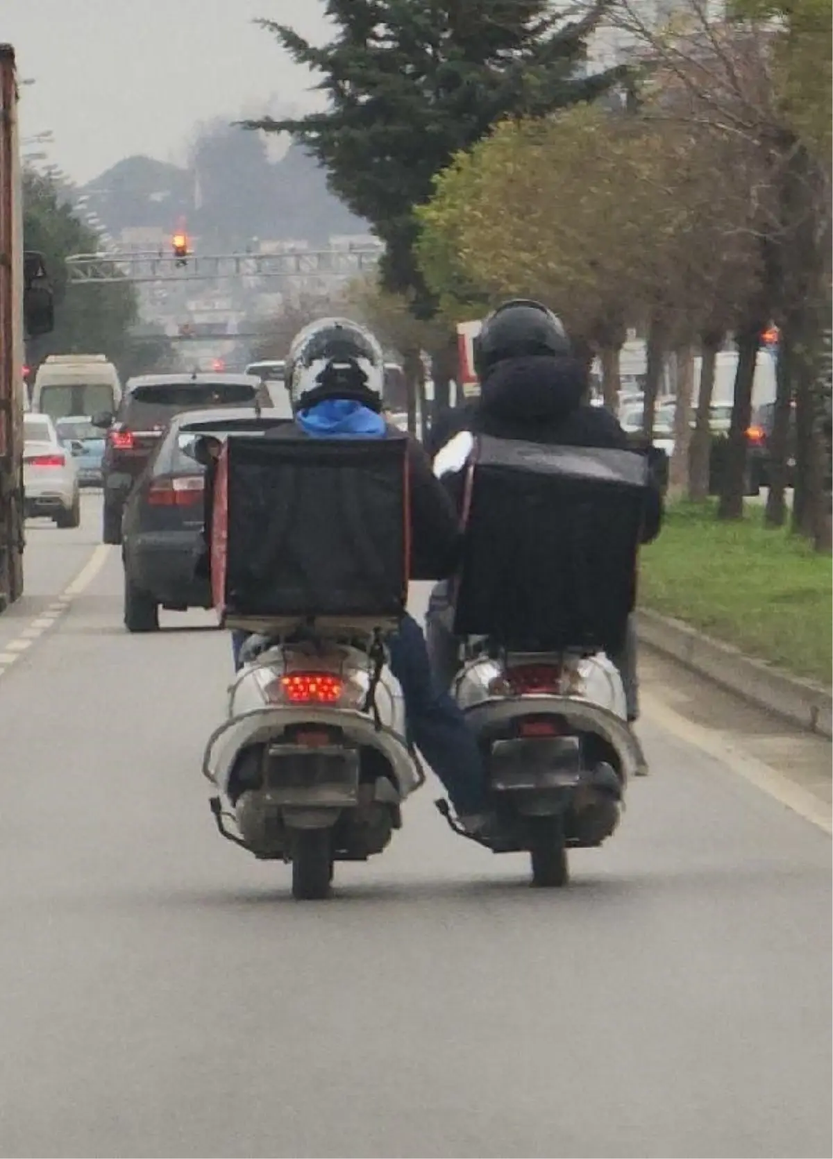 Samsun'da Yan Yana Giden Motosikletlilere Cezai İşlem