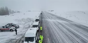 Karlıova İlçe Jandarma Komutanlığı Öğrenci Servislerini Denetledi