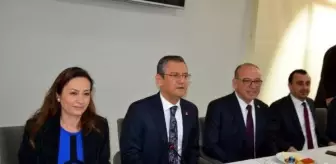 CHP Genel Başkanı Özgür Özel, Emeklilerin Maaşlarının Asgari Ücret Seviyesine Çıkarılması Çağrısı Yaptı