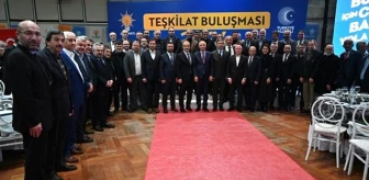 Bursa Büyükşehir Belediye Başkanı Alinur Aktaş, AK Parti'nin kuruluşundan bugüne görev yapmış isimleri bir araya getirdi