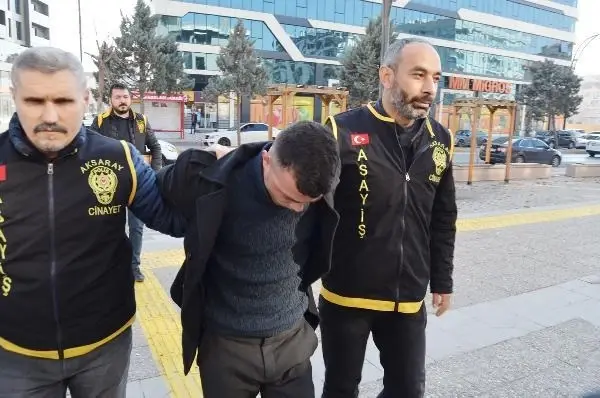 15 yaşındaki eski nişanlısını öldüren adamdan itiraf: 'Müstehcen görüntülerini internetten yayınladım' 15 yaşındaki eski nişanlısını öldüren adamdan itiraf: 'Müstehcen görüntülerini internetten yayınladım'