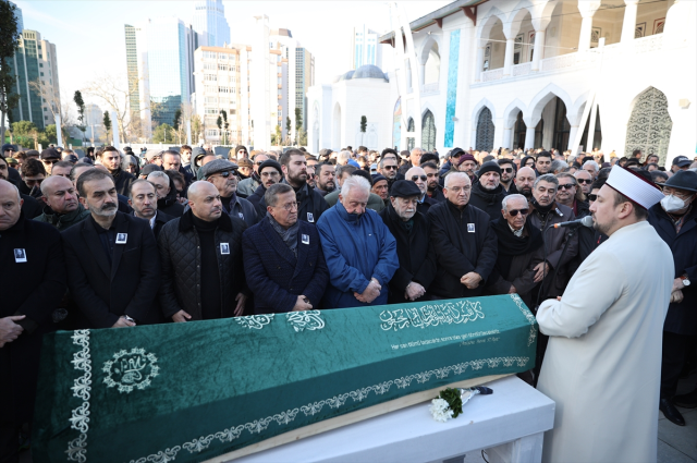 Eski MİT Kontrterör Dairesi Başkanı Mehmet Eymür'ün Cenazesi İstanbul'da Defnedildi