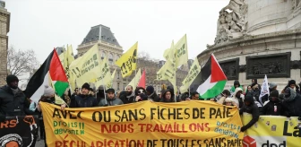 Paris'te Göç Yasası Protesto Edildi