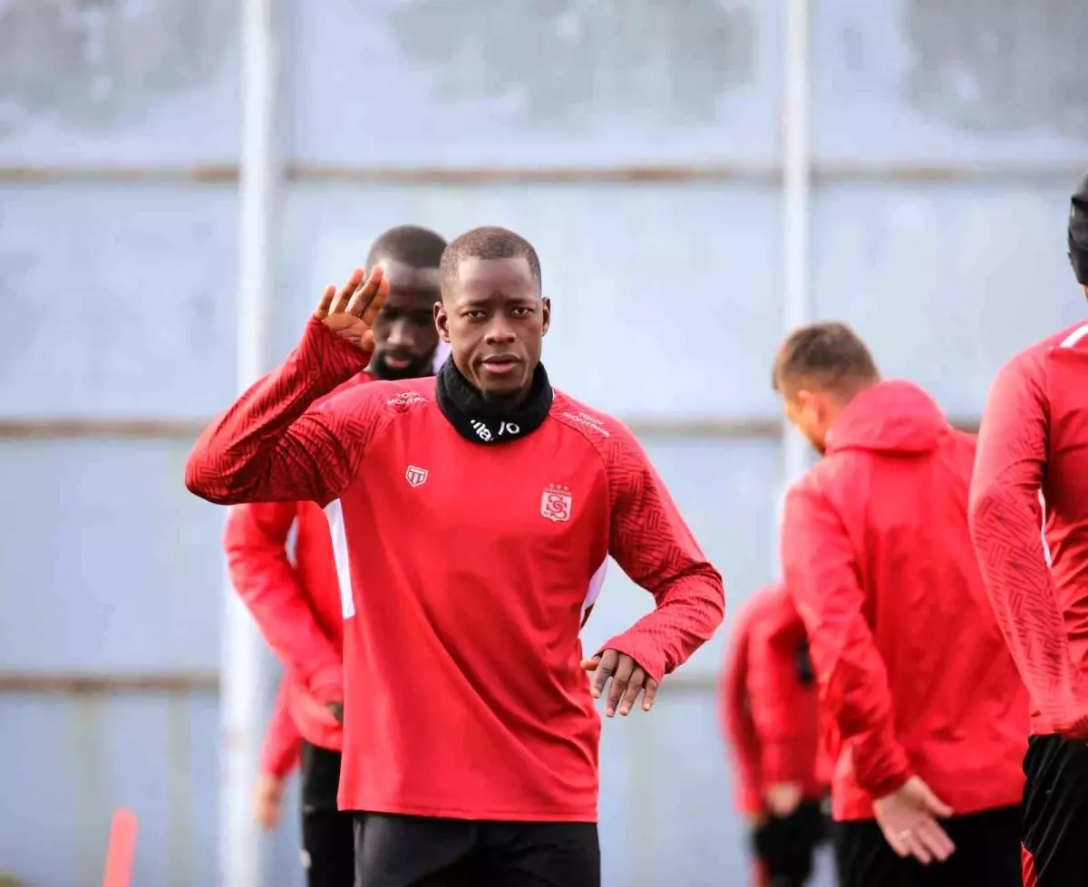 Sivasspor'un Kader Keita ile Yolları Ayrıldı