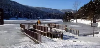 BOLU'da Gölcük Tabiat Parkı'ndaki Göl Buz Tutti