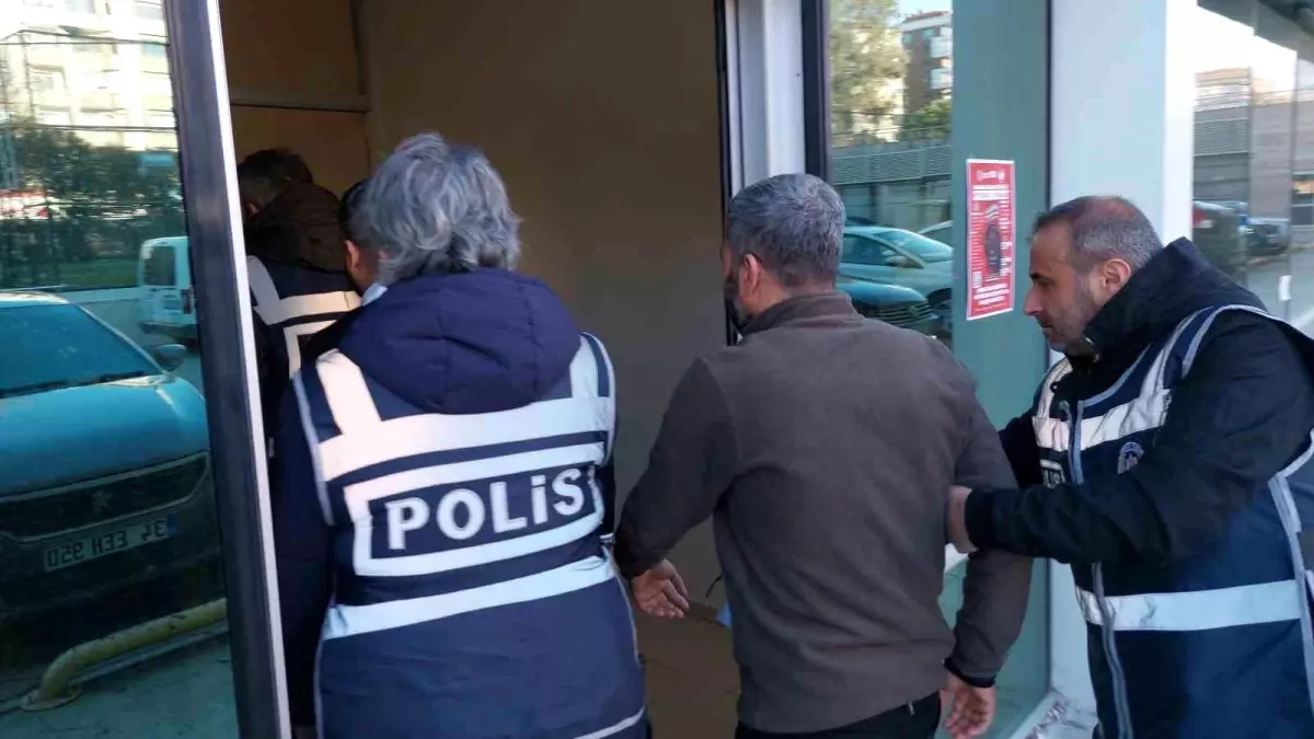 İnternet Dolandırıcılığı Operasyonunda 2 Kişi Tutuklandı