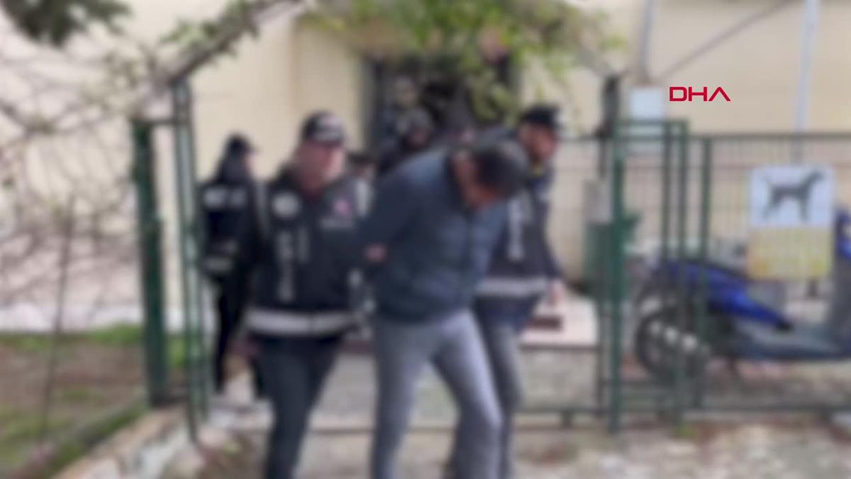 İzmir'de yolsuzluk operasyonu: 4'ü gümrük memuru 6 kişi tutuklandı