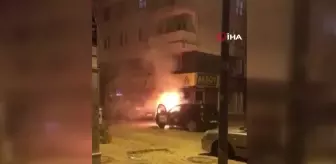 Otomobil alev alev aldı, o hem kaydetti hem de uyarılarda bulundu