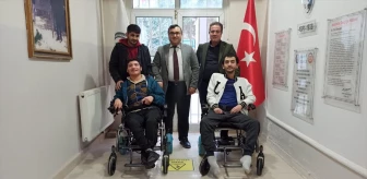 Suruç'ta Engelli 2 Kişiye Akülü Tekerlekli Sandalye Hediye Edildi