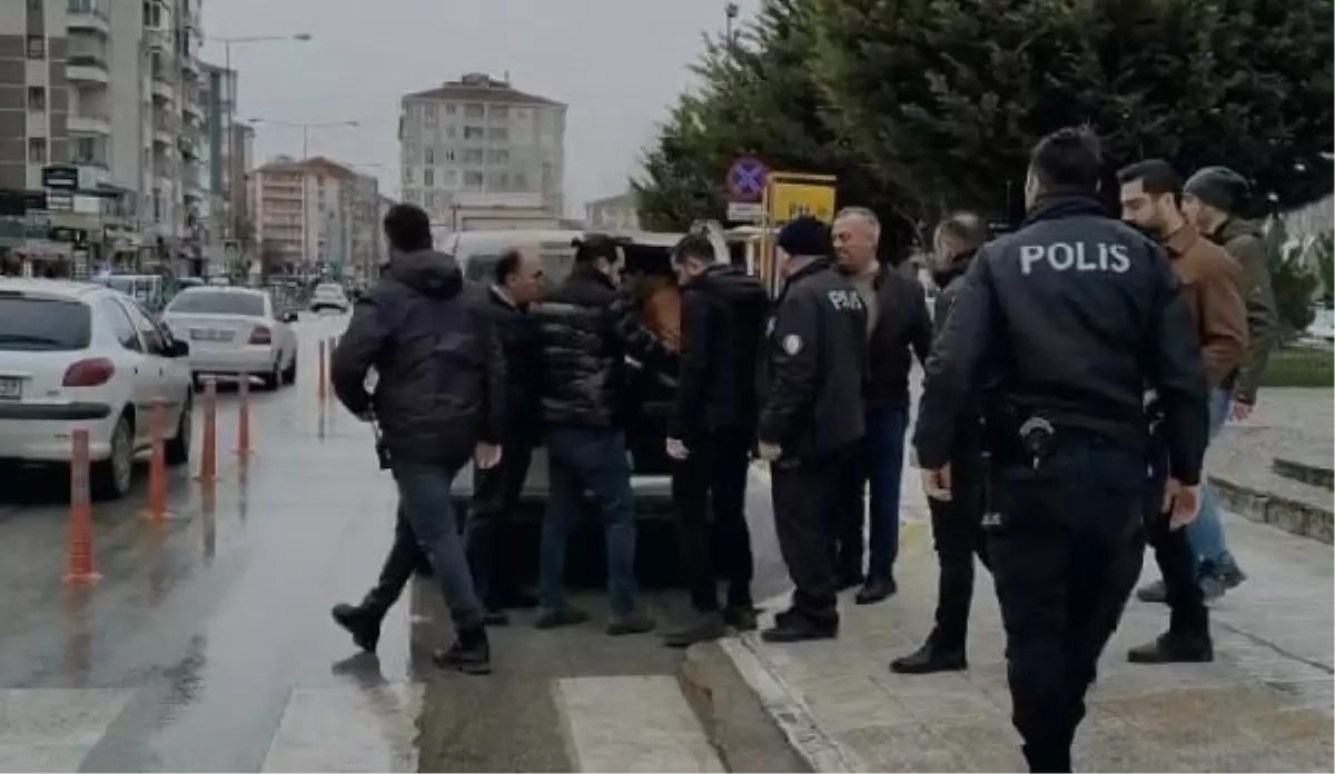 Çorum'da pompalı tüfekle vurulan genç ağır yaralandı, 2 şüpheli tutuklandı