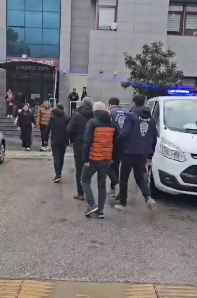 Balıkesir'de sosyal Medya Üzerinden Hakaret ve İftira Yapan 4 Kişi Gözaltına Alındı