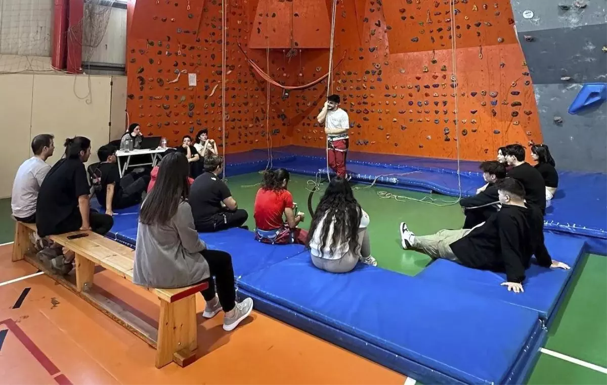 Otizmli Çocuklar Tırmanış Sporu İle Tanıştırıldı