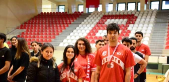 Balıkesir Üniversitesi Öğrenci Toplulukları Voleybol Turnuvası Sonuçlandı