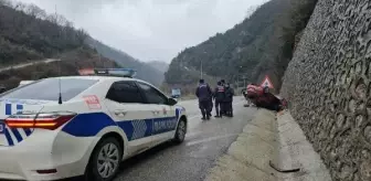 Zonguldak'ta Yağış Nedeniyle Meydana Gelen Trafik Kazasında 3 Kişi Yaralandı