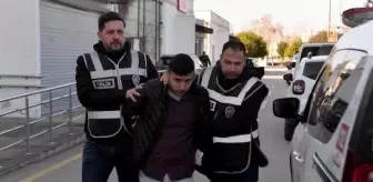 Adanada 2 Evde Silah ve Uyuşturucu Operasyonu: 6 Silah ve 2 Bin 423 Hap Ele Geçirildi