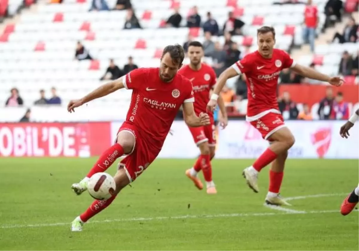 Antalyaspor, Pendikspor'u mağlup ederek Türkiye Kupası'nda son 16 turuna yükseldi