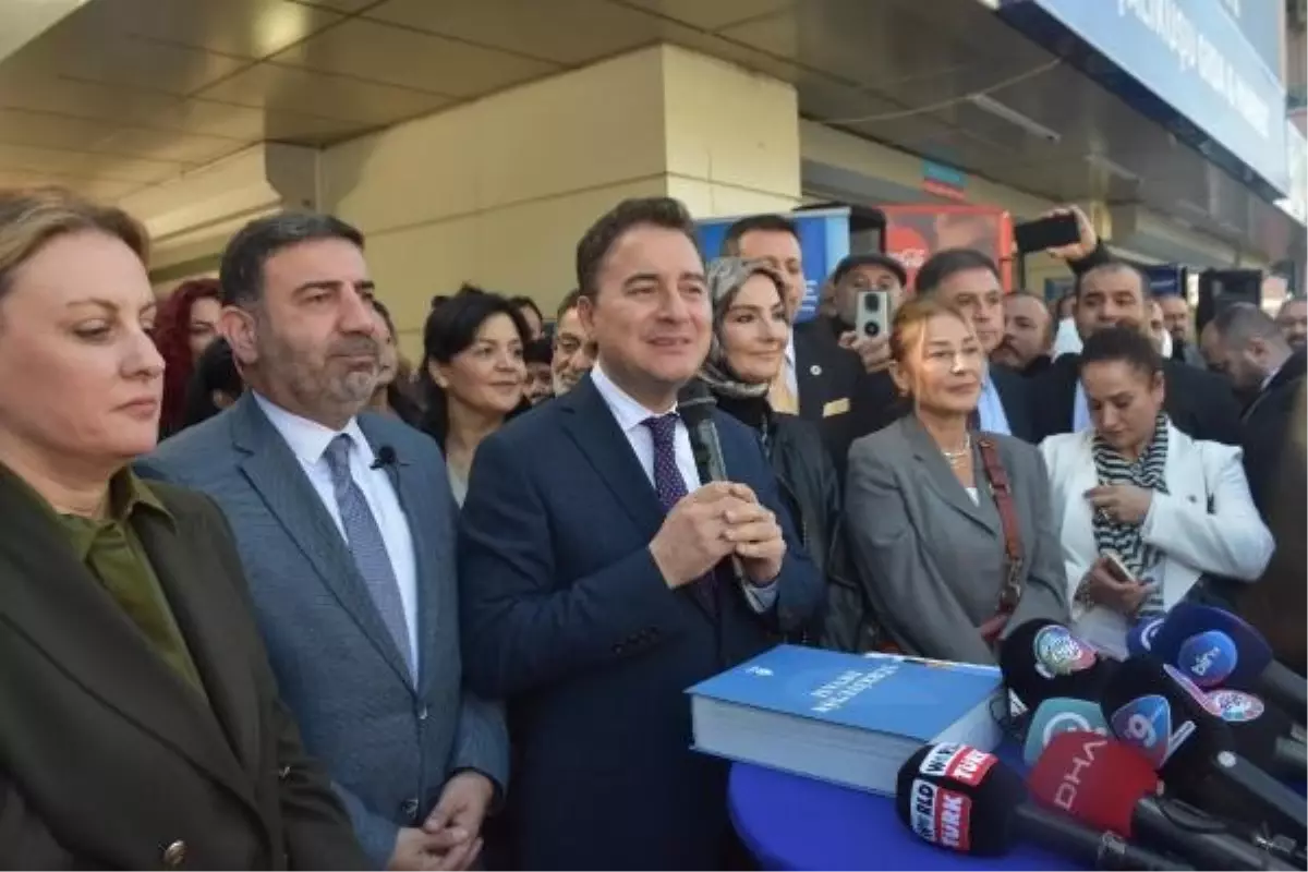 DEVA Partisi Genel Başkanı Ali Babacan: Emeklilerimiz 2024 yılını hiç unutmayacak