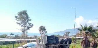 Emniyet şeridinde bekleyen otomobile beton mikseri çarptı: 1 ölü