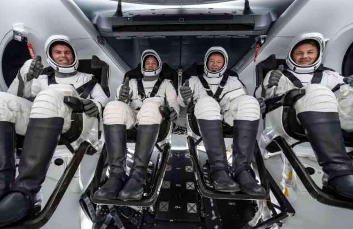 İlk Türk Astronot Alper Gezeravcı CANLI YAYIN | Alper Gezeravcı uzay yolculuğu hangi kanalda? Fırlatma CANLI YAYIN İZLE!