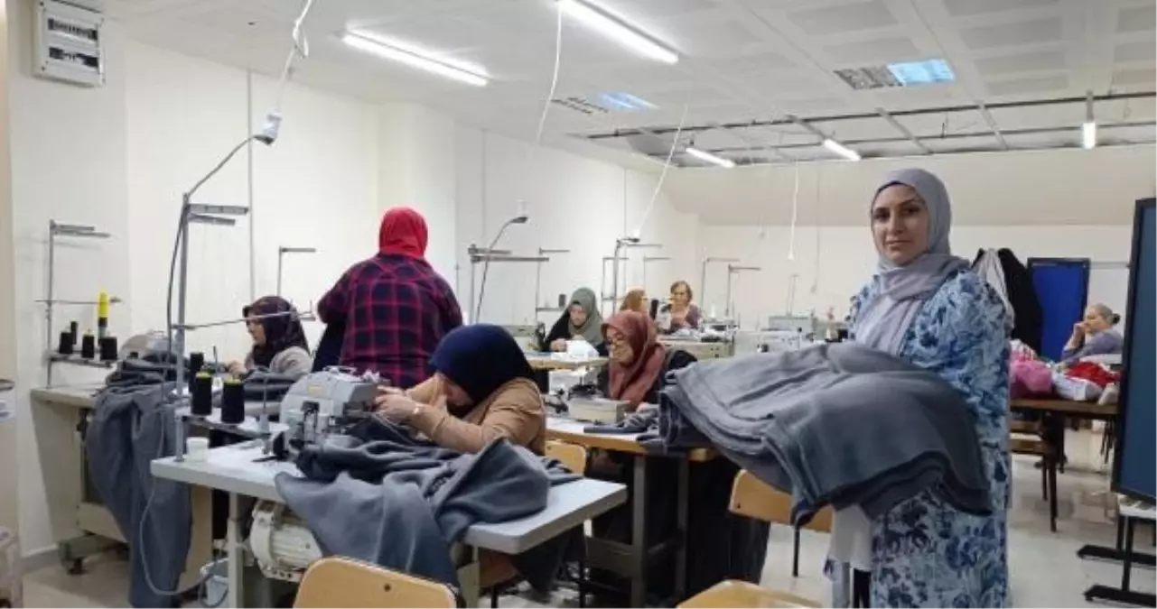 Çorlu'da 1000 Battaniye Dikildi