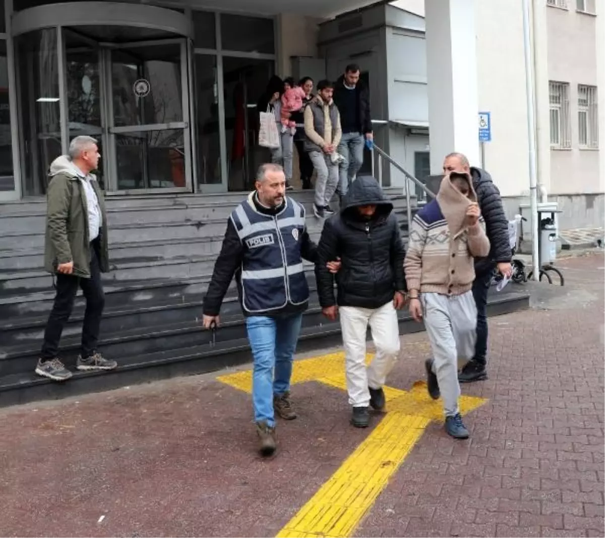 Kayseri'de Aranan 15 Kişi Yakalandı