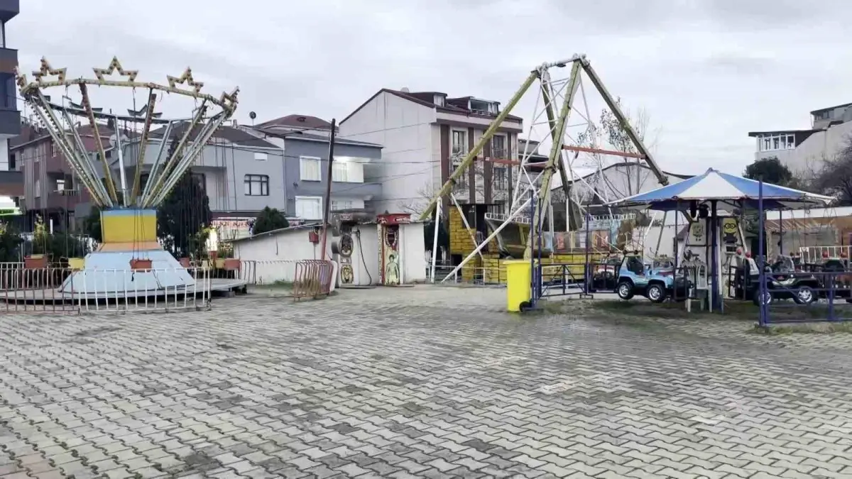 Arnavutköy'de Lunaparkta Silahlı Saldırı: Lunapark Sahibi Anlattı