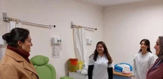 Yozgat'ın Çekerek ilçesinde Kaymakam hastaları ziyaret etti