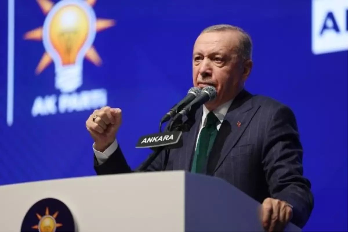 AK Parti'den 48 ildeki belediye başkan adayları açıklandı