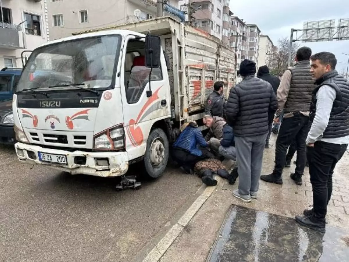Orhangazi'de kamyonetin çarptığı kadın yaralandı