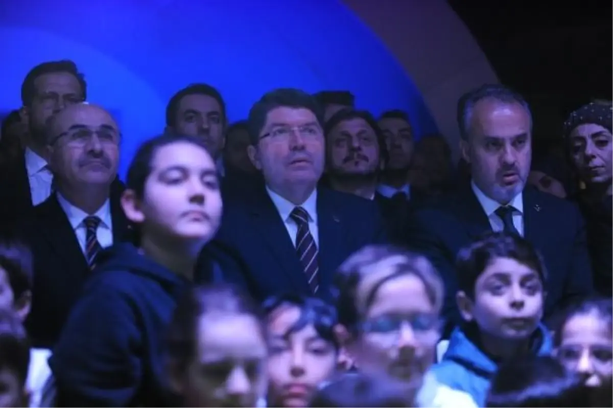 Adalet Bakanı Yılmaz Tunç, Türkiye'nin uzay yolculuğunu izledi